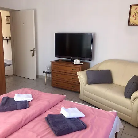 Отель Amadeus Хевиз